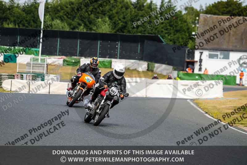 Vintage motorcycle club;eventdigitalimages;mallory park;mallory park trackday photographs;no limits trackdays;peter wileman photography;trackday digital images;trackday photos;vmcc festival 1000 bikes photographs